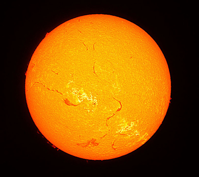 昼間も楽しめる「太陽」の面白さ シュミット
